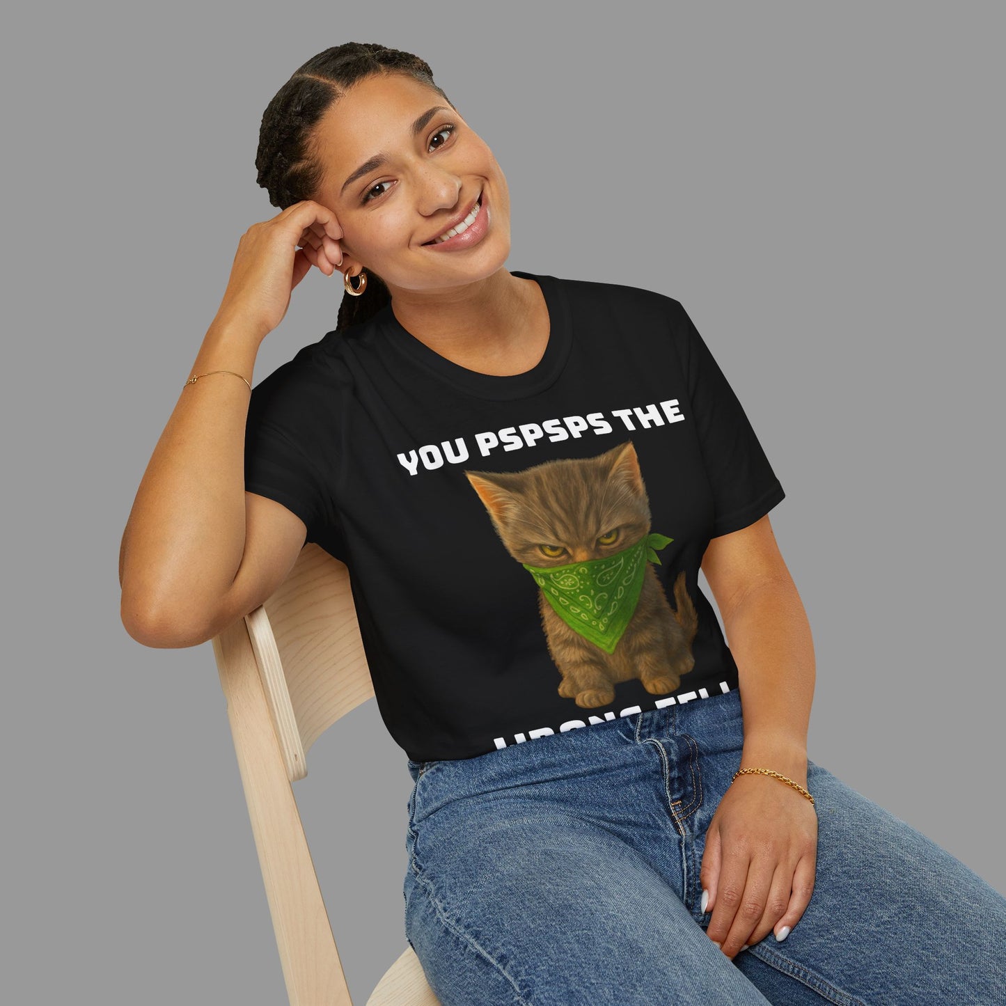 ZALOPA – Funny Cat T Shirt with Green Bandana Cool Gangster Style Graphic Tee for Cat Lovers and Pet Owners.